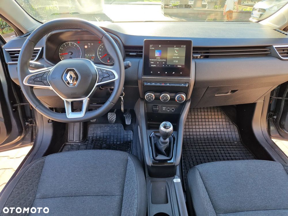 Renault Clio - 17