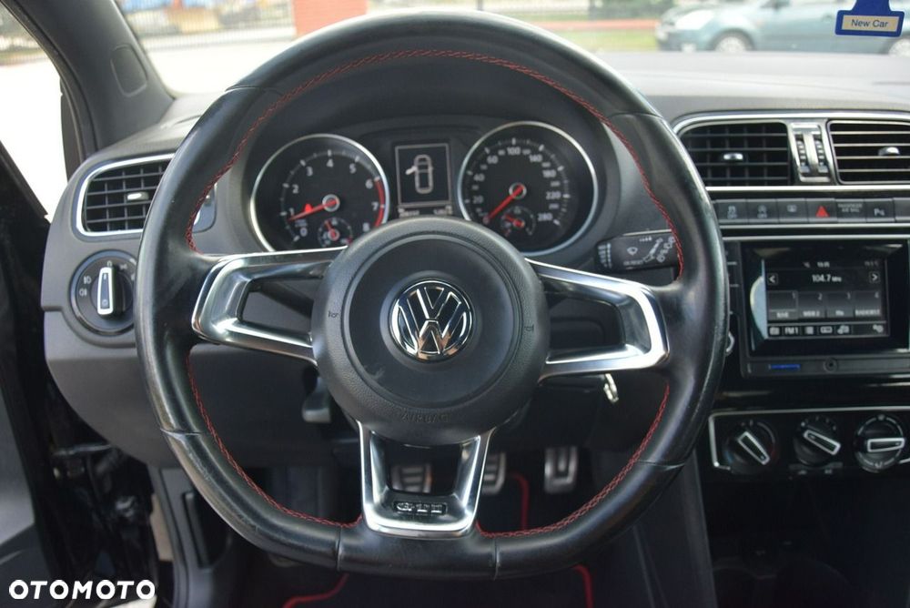 Volkswagen Polo 1.8 TSI (Blue Motion Technology) GTI - 25