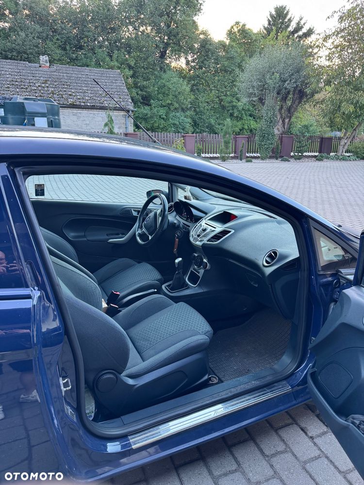 Ford Fiesta - 9