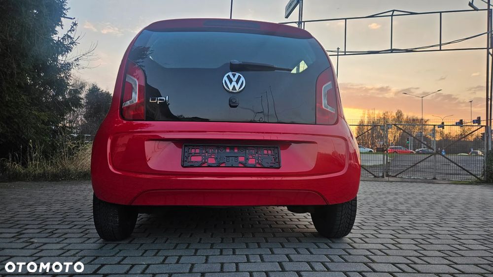 Volkswagen up! move - 7