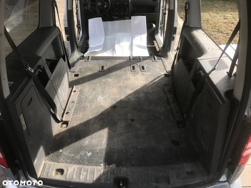 VW Caddy III 03-15 Zabudowa Boczek Pasy Podsufitka Podłoga Plastiki - 1