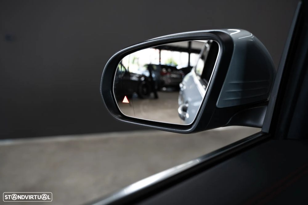 Mercedes-Benz EQA 300 4Matic AMG Line - 45