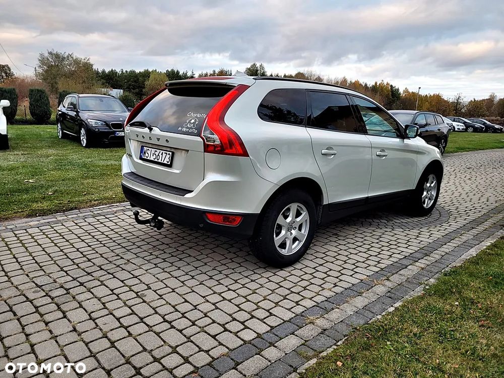Volvo XC 60 D3 Momentum - 3