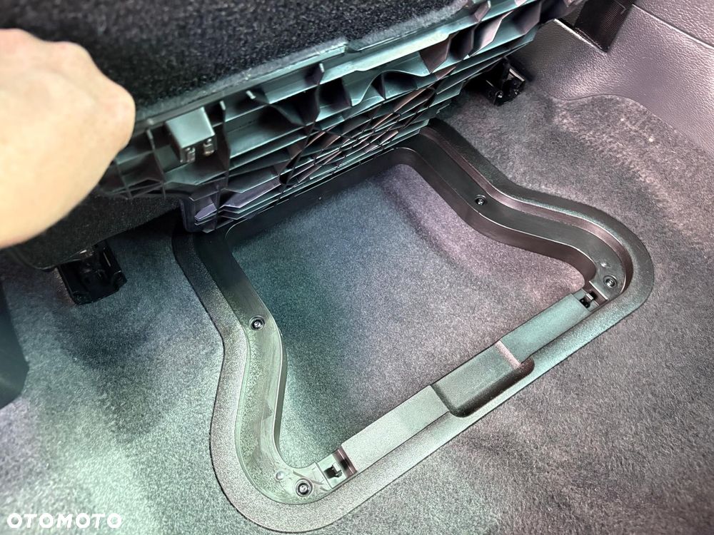 Volkswagen Sharan 2.0 TDI BMT Highline DSG - 38