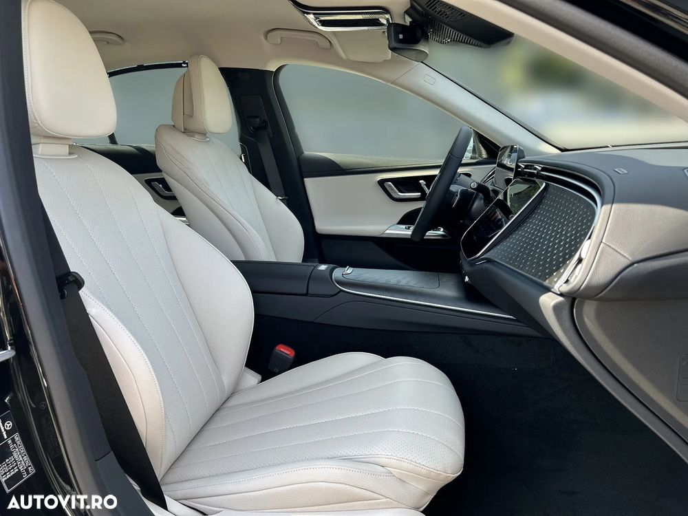 Mercedes-Benz E 200 4MATIC MHEV - 12