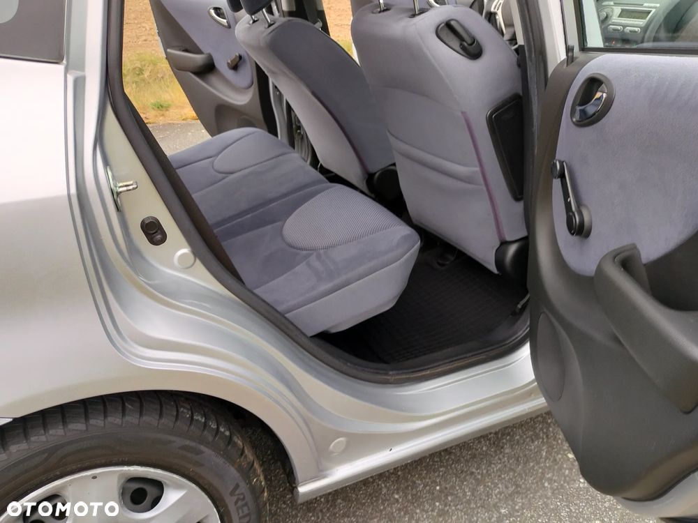 Honda Jazz 1.4 LS - 24