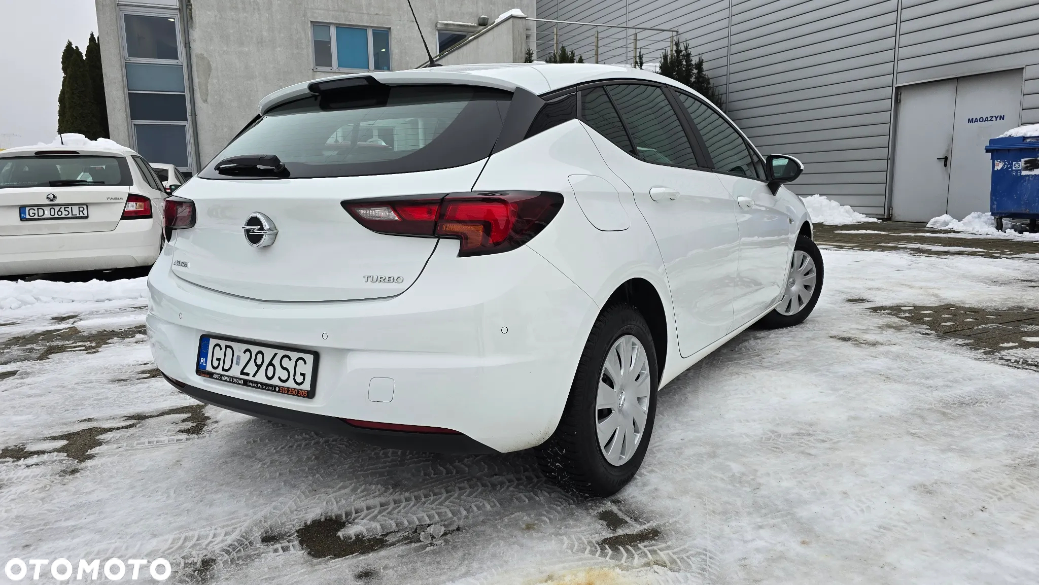 Opel Astra V 1.4 T Dynamic - 4