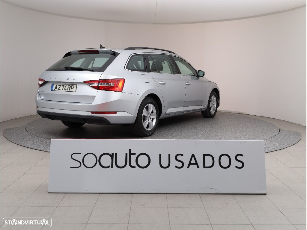 Skoda Superb Break - 8