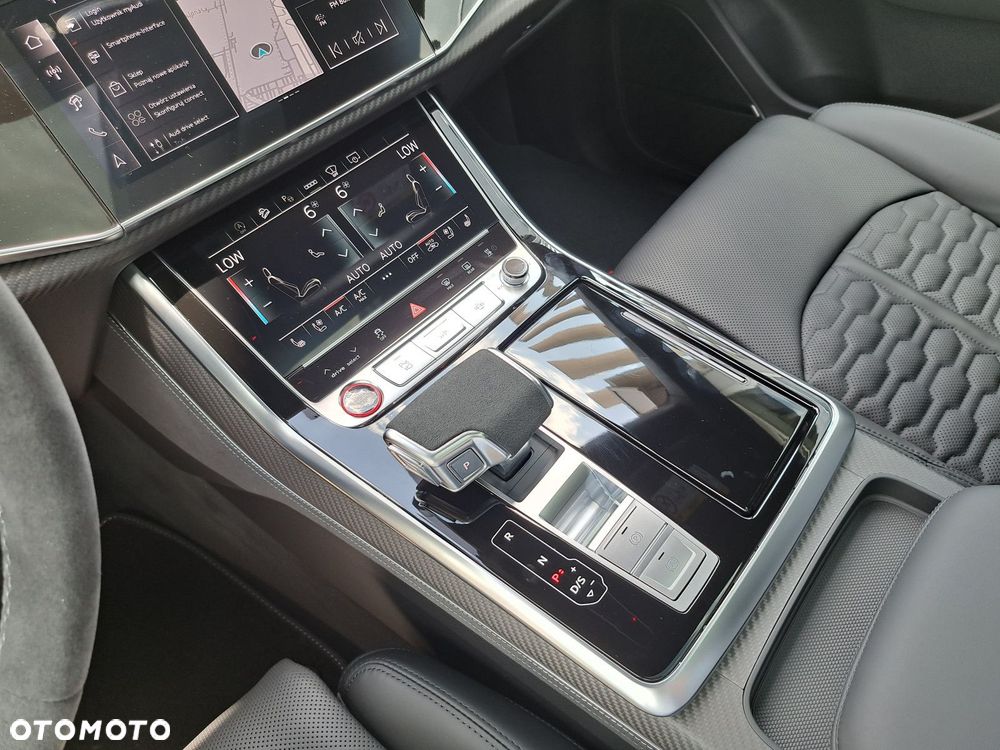 Audi RS Q8 - 27
