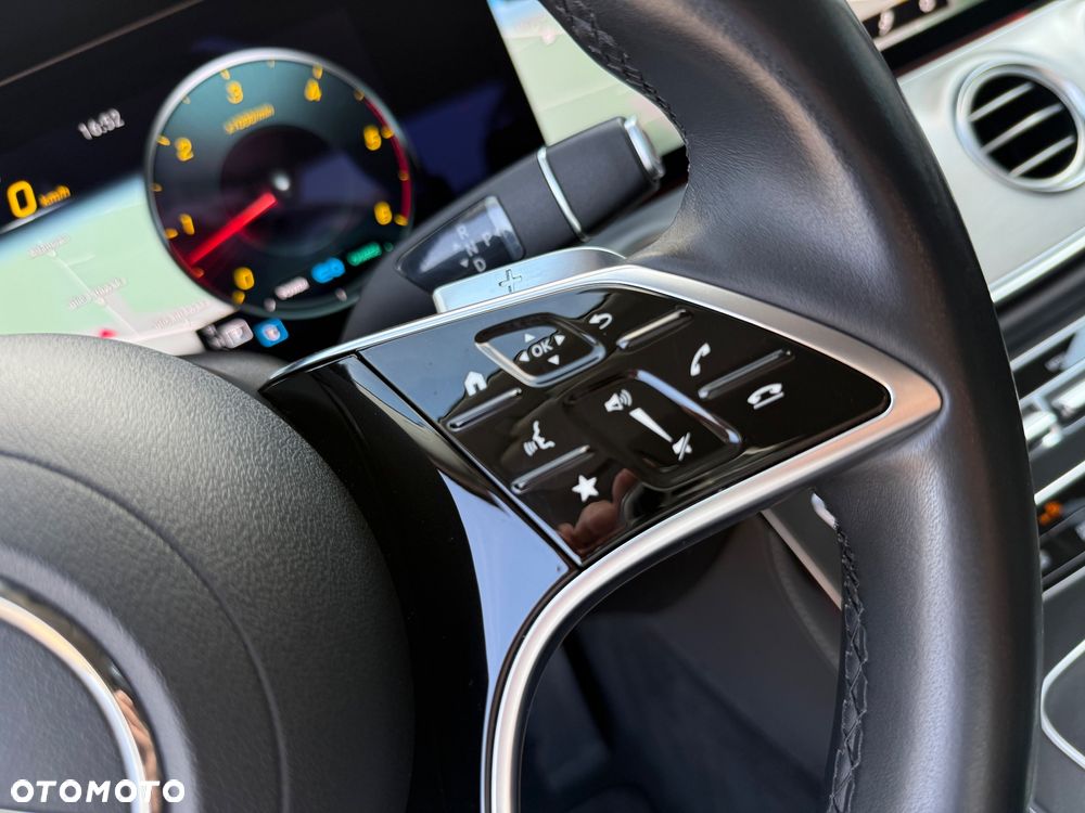 Mercedes-Benz Klasa E 220 d Avantgarde - 23
