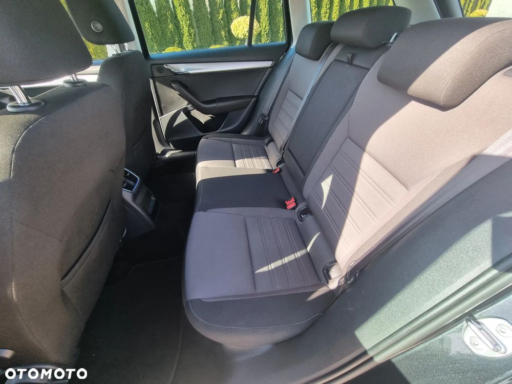 Skoda Octavia 2.0 TDI DSG Tour - 10