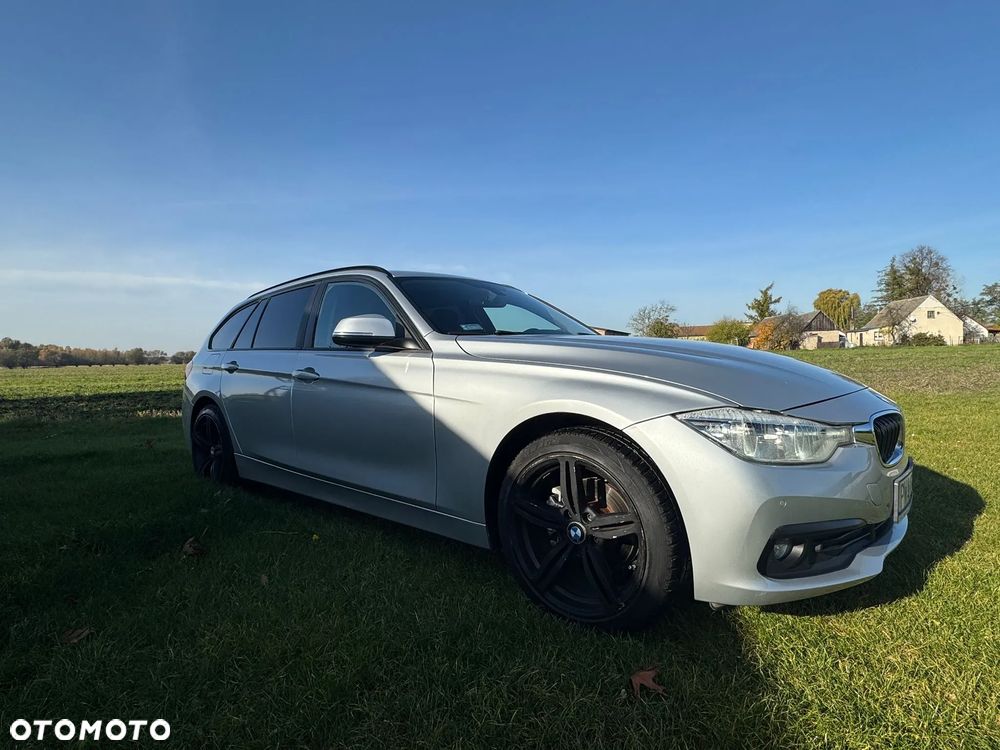 BMW Seria 3 318d - 24