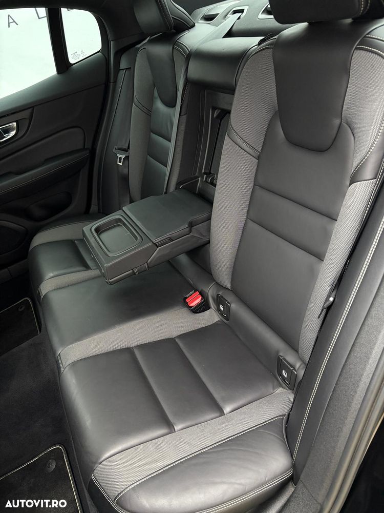 Volvo S60 T5 AWD R-Design - 22