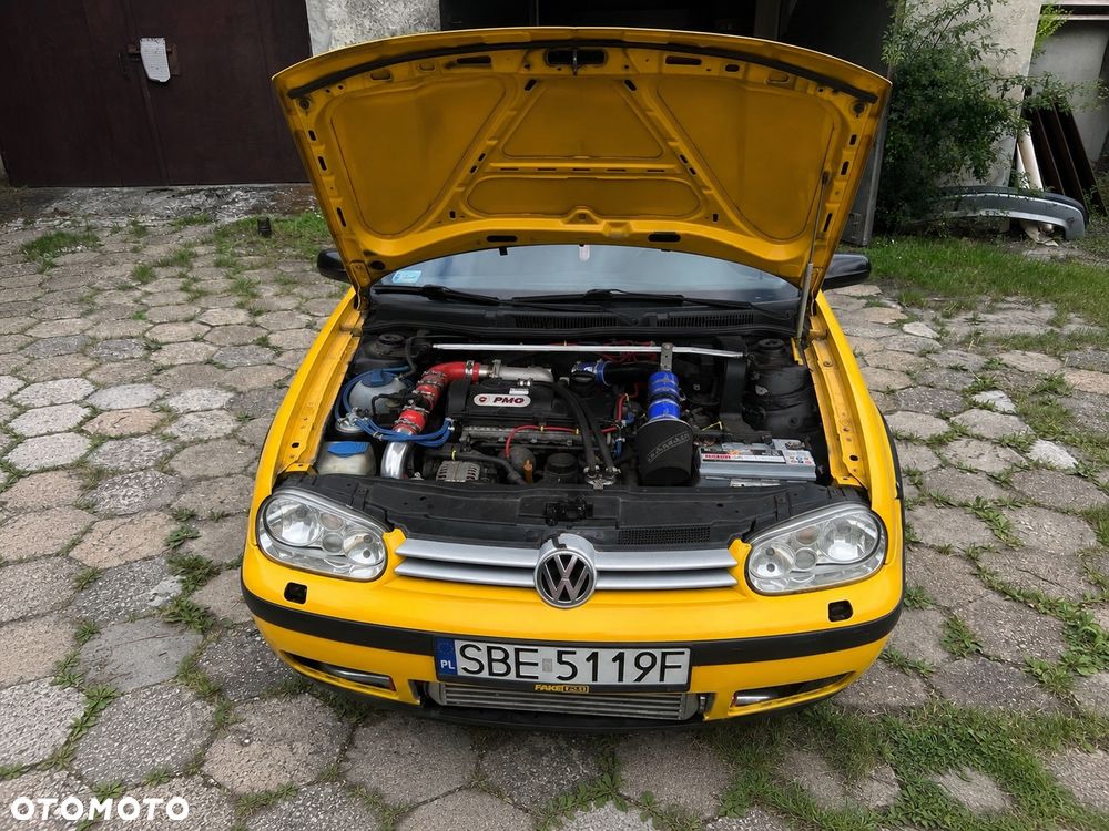 Volkswagen Golf - 18