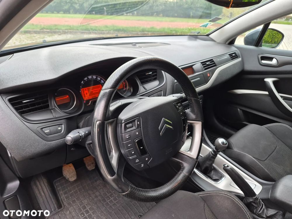 Citroën C5 2.0 HDi Confort - 8