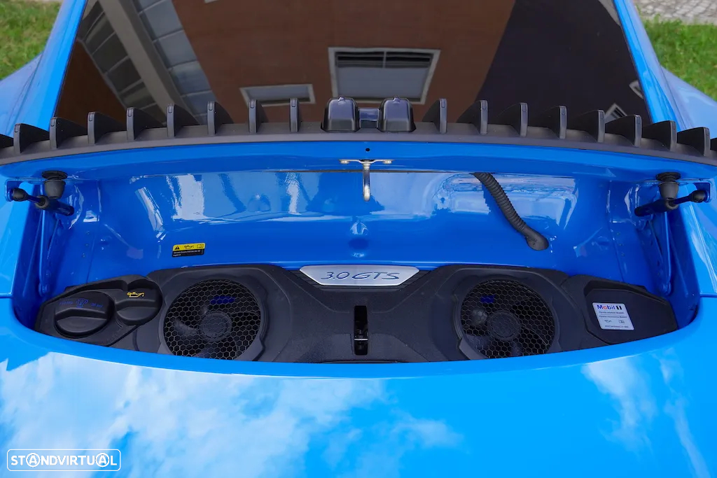 Porsche 911 (992) Carrera 4 GTS PDK - 20