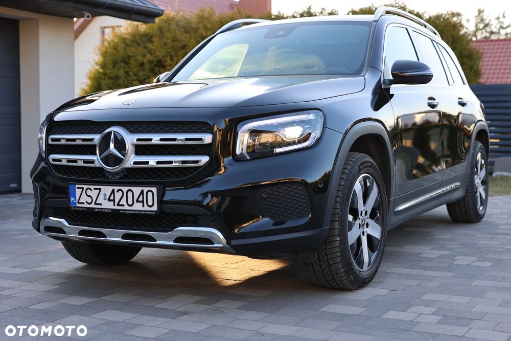 Mercedes-Benz GLB - 1