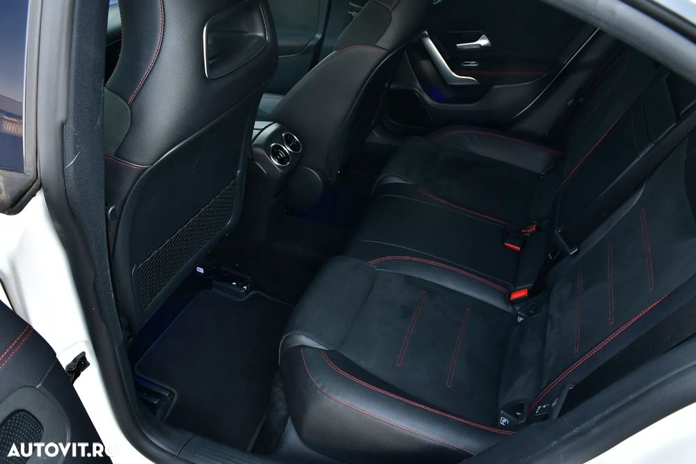 Mercedes-Benz CLA 200 - 8