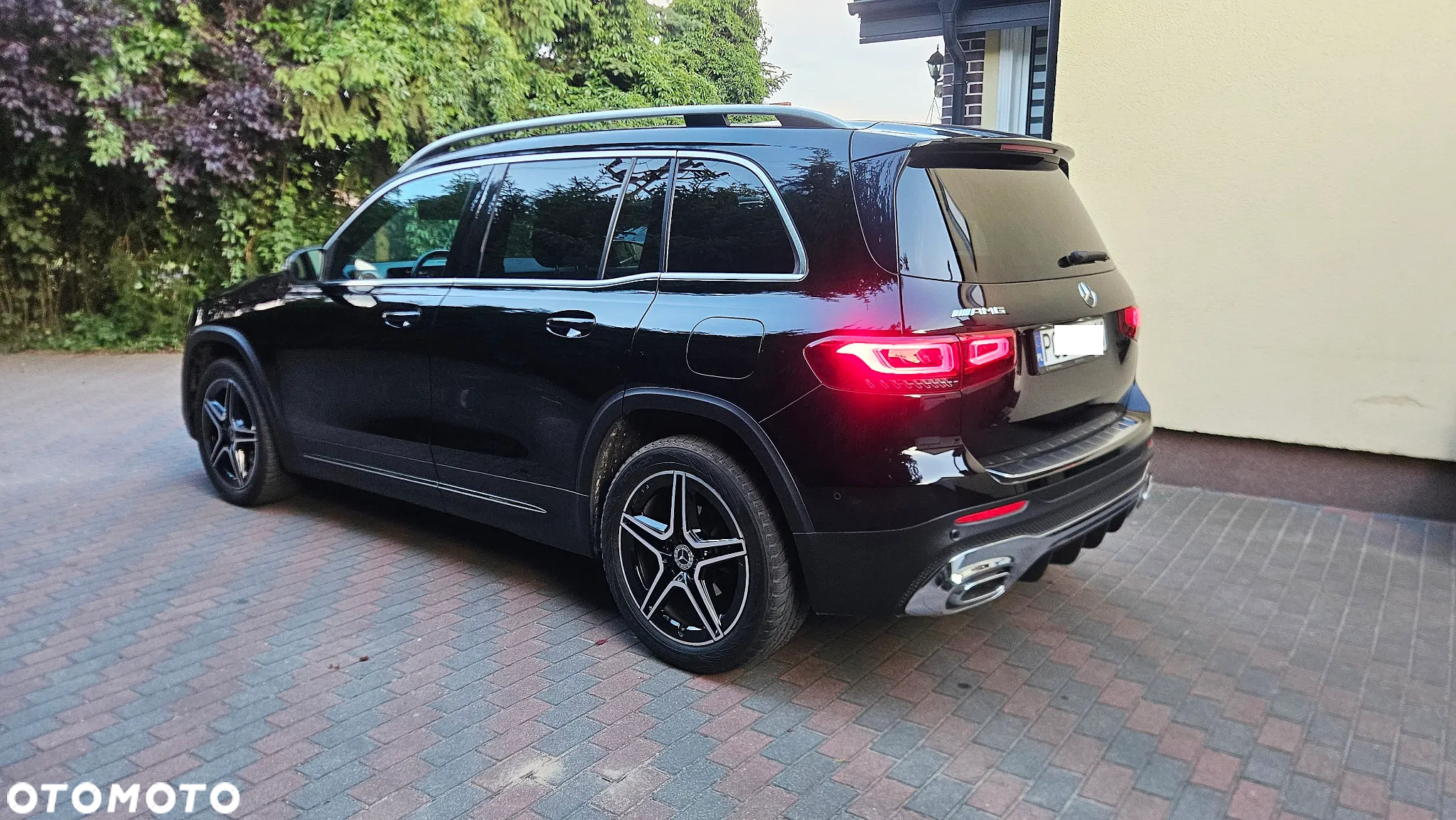 Mercedes-Benz GLB 200 4-Matic AMG Line 8G-DCT - 4