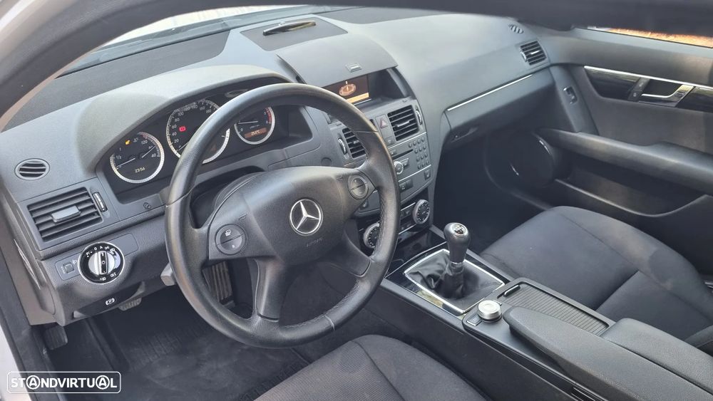 Mercedes-Benz C 220 CDI Avantgarde BlueEfficiency - 20
