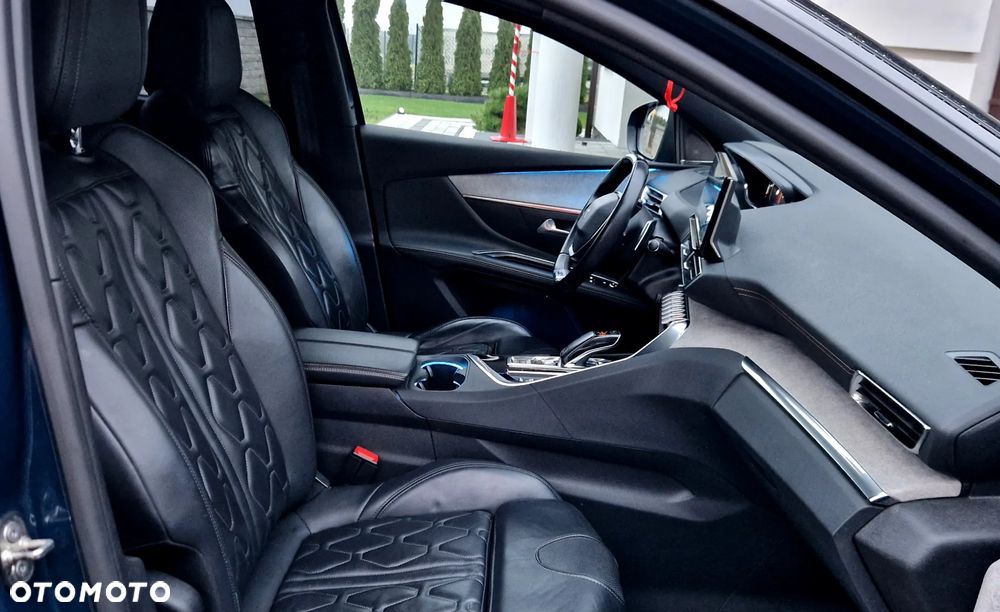 Peugeot 5008 BlueHDi 180 EAT8 GT - 34