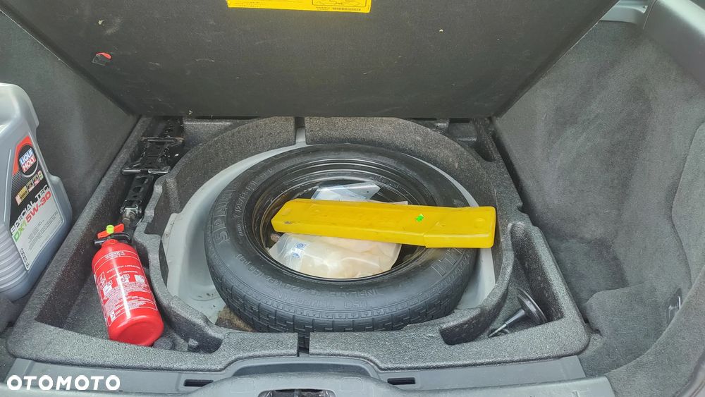 Volvo V50 1.6D DPF DRIVe Kinetic - 19