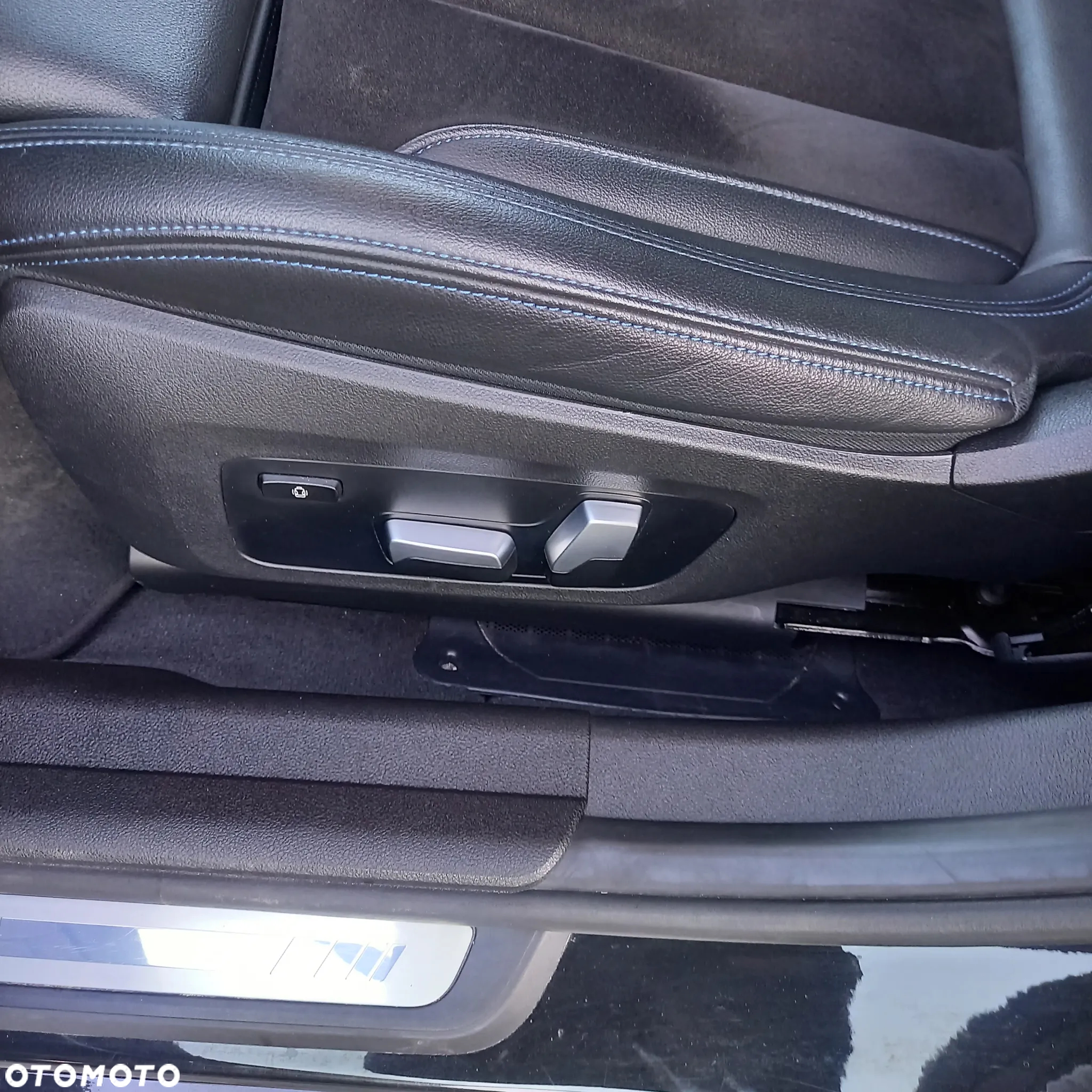 BMW Seria 3 330e Touring xDrive M Sport - 20
