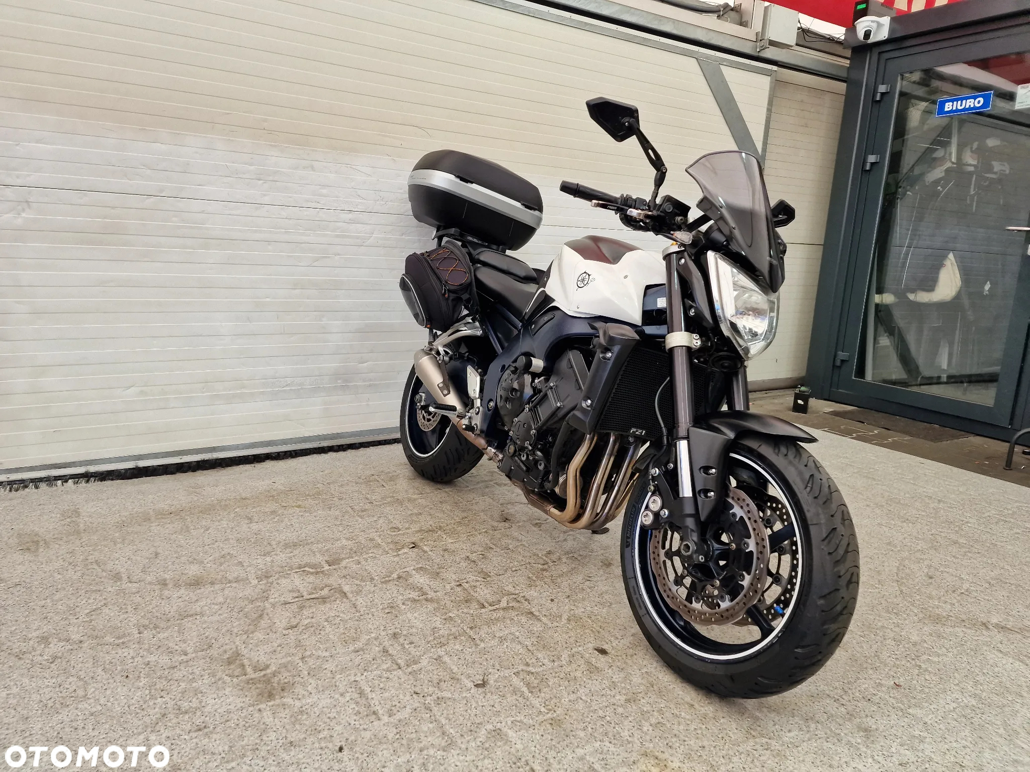 Yamaha FZ - 4