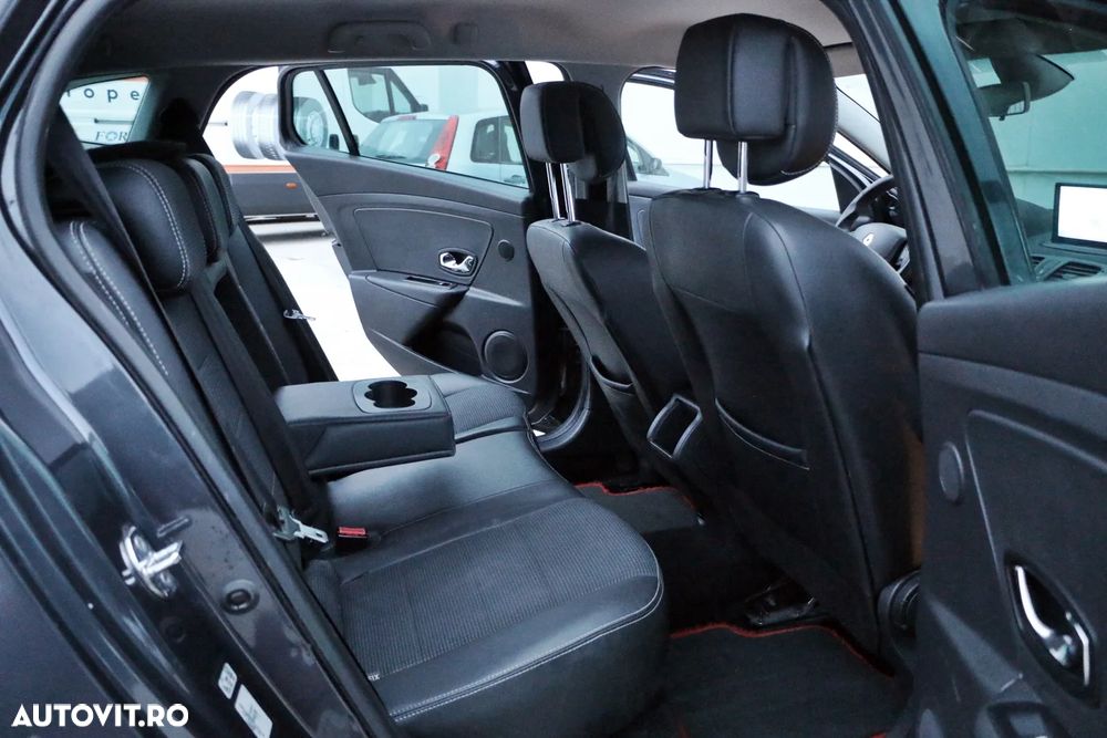 Renault Megane Grandtour dCi 165 FAP GT - 13
