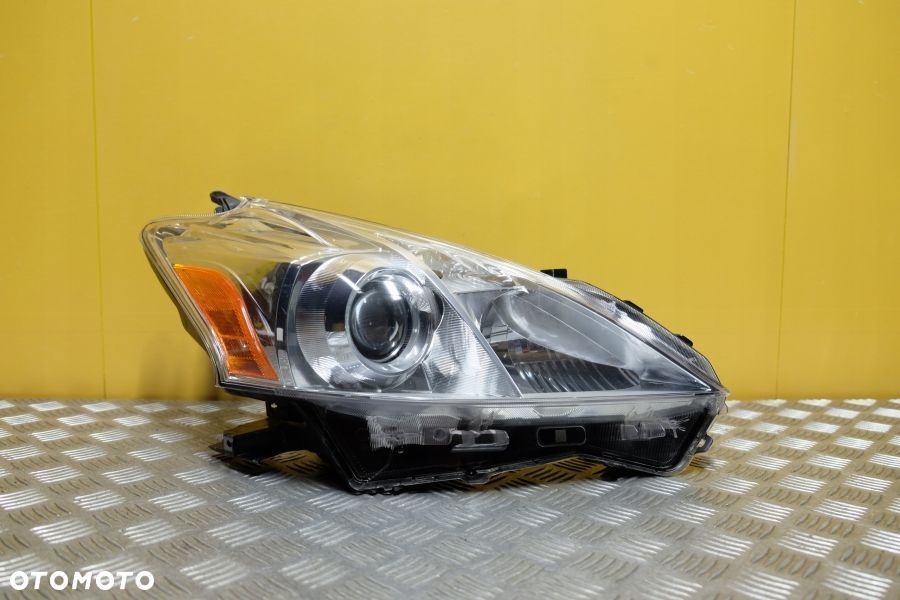 TOYOTA PRIUS PLUS + 2012- REFLEKTOR LAMPA ZWYKŁA SOCZEWKOWA PRAWA USA - 1
