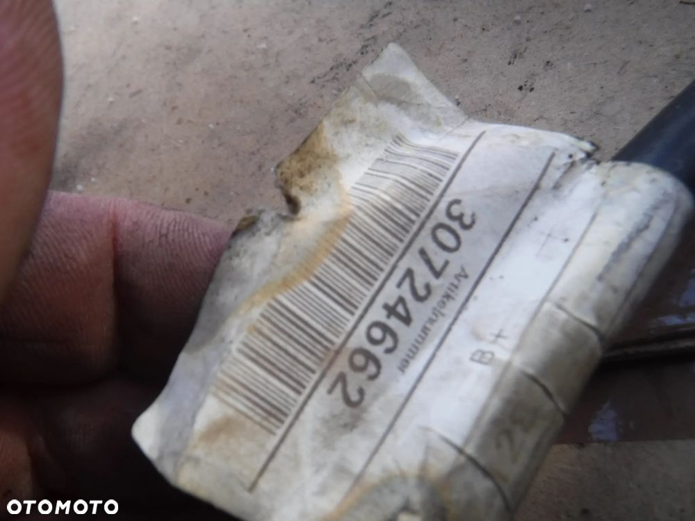 Volvo S60 II przewod akumulatora klema plusowa 30724662 - 3