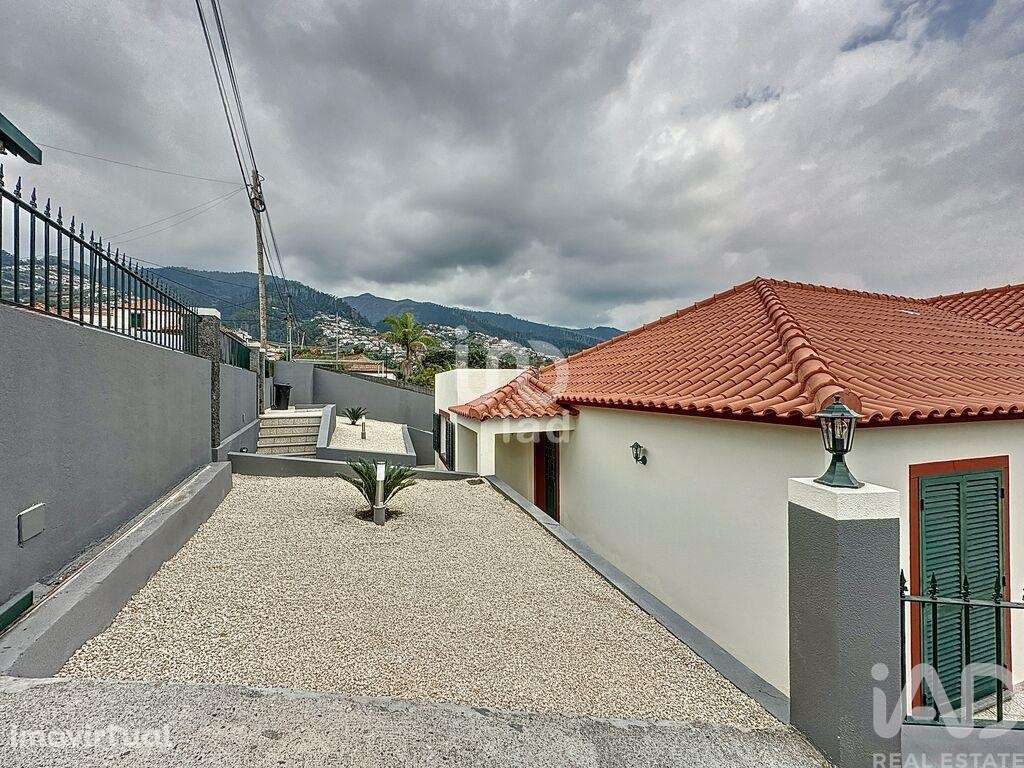 Casa / Villa T4 em Santo António de 379,00 m2 - Grande imagem: 2/20
