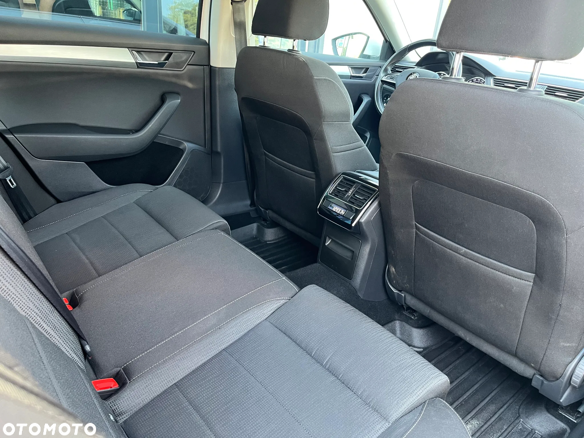 Skoda Superb 1.8 TSI Ambition - 27
