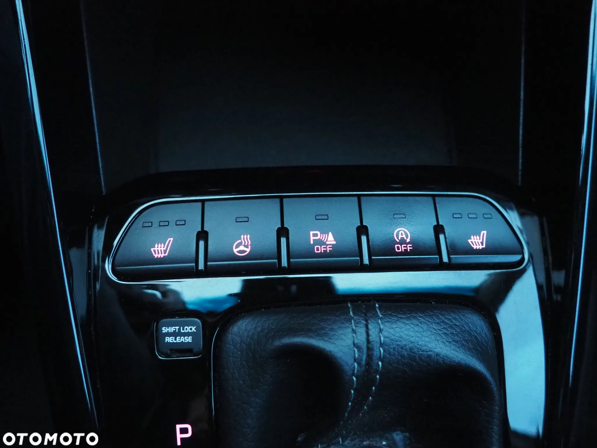 Kia Stonic 1.0 T-GDI DCT OPF Platinum Edition - 36