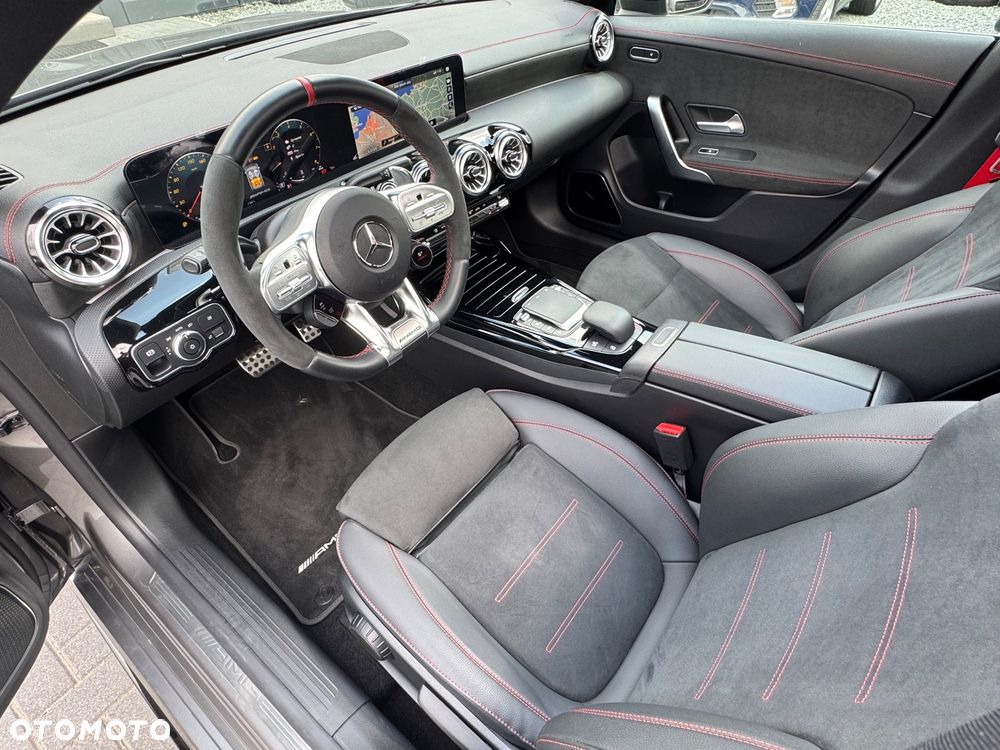 Mercedes-Benz CLA AMG 45 4-Matic 8G-DCT - 12