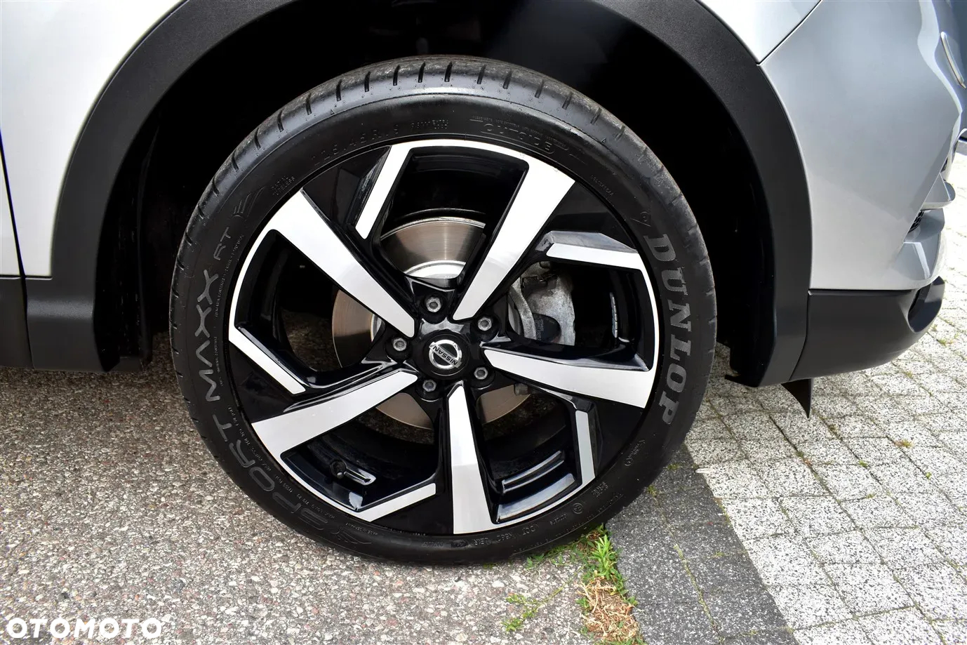 Nissan Qashqai 1.3 DIG-T ZAMA - 11
