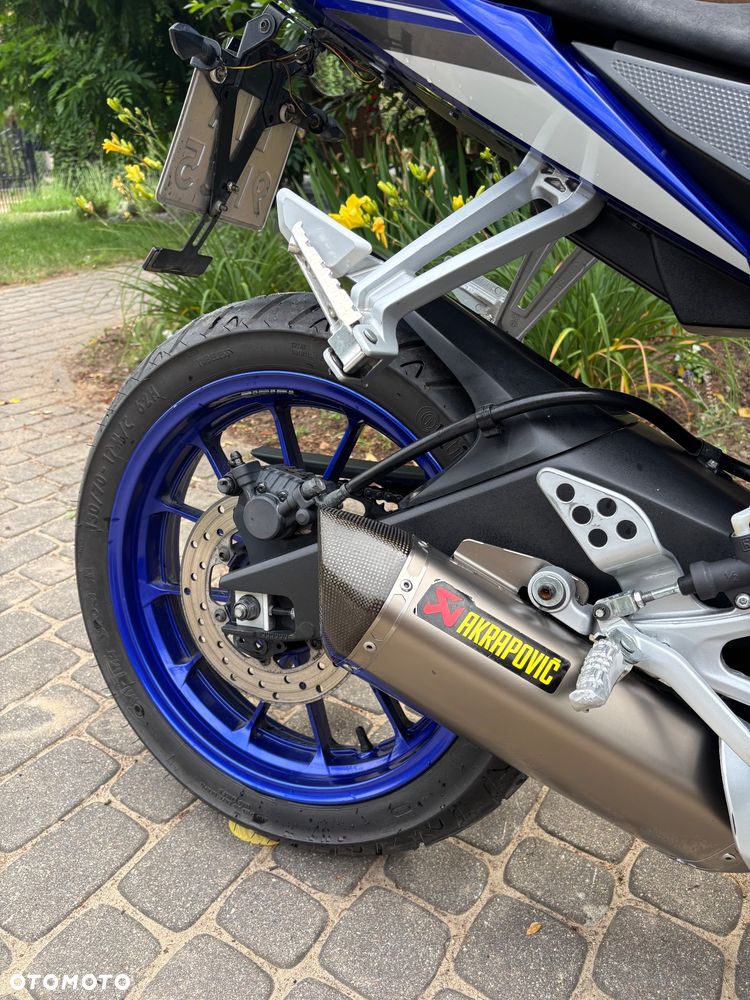Yamaha YZF - 3