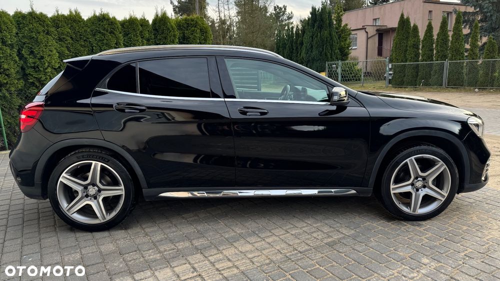 Mercedes-Benz GLA 200 (CDI) d 4Matic 7G-DCT AMG Line - 4