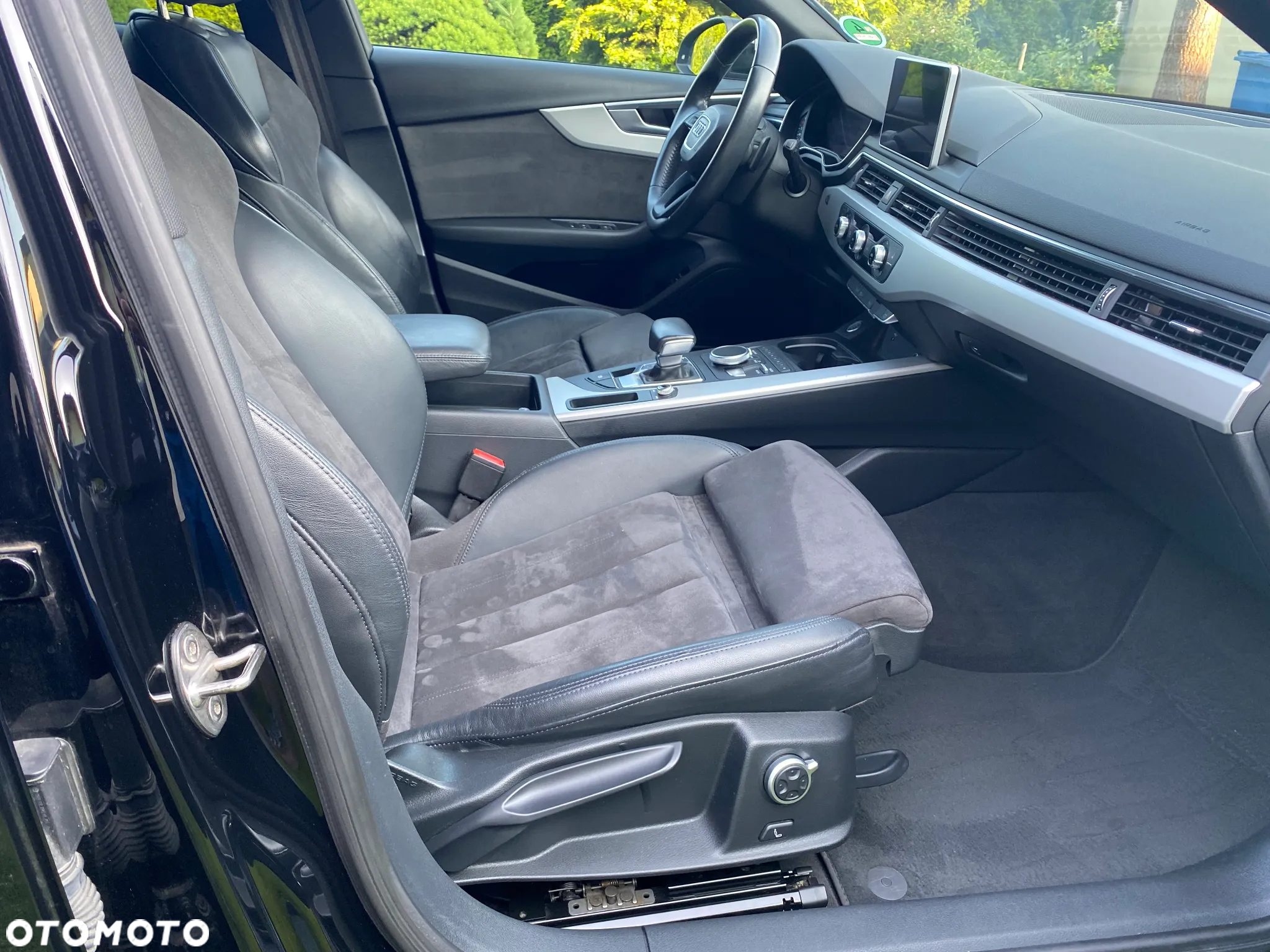 Audi A4 2.0 TDI S tronic - 11