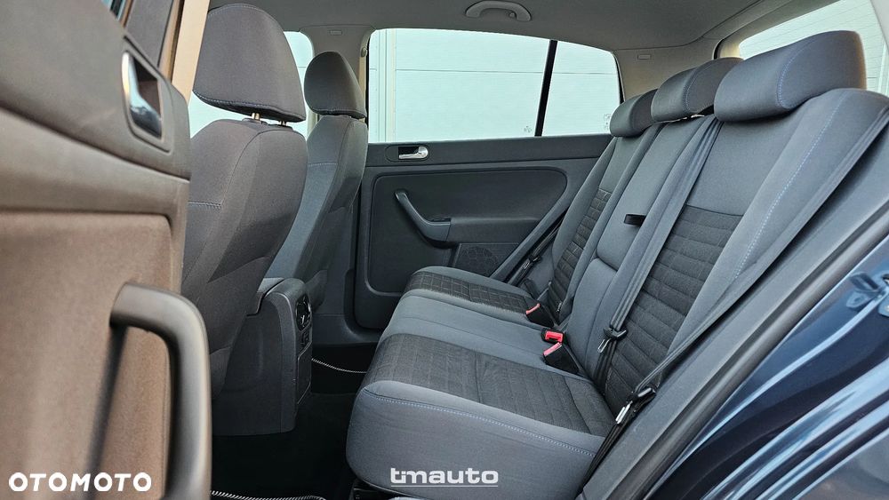 Volkswagen Golf Plus - 9