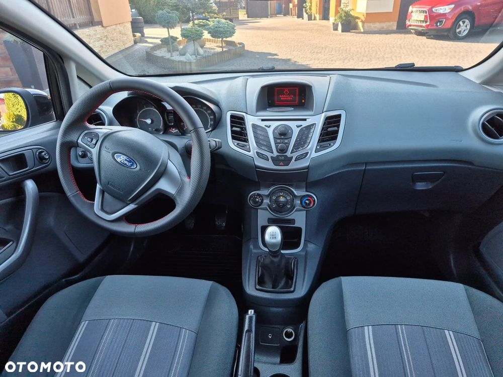 Ford Fiesta 1.25 SYNC Edition - 11