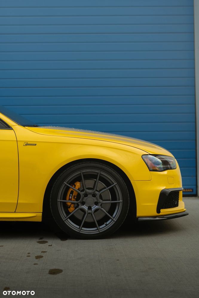 Audi A4 Limousine - 4