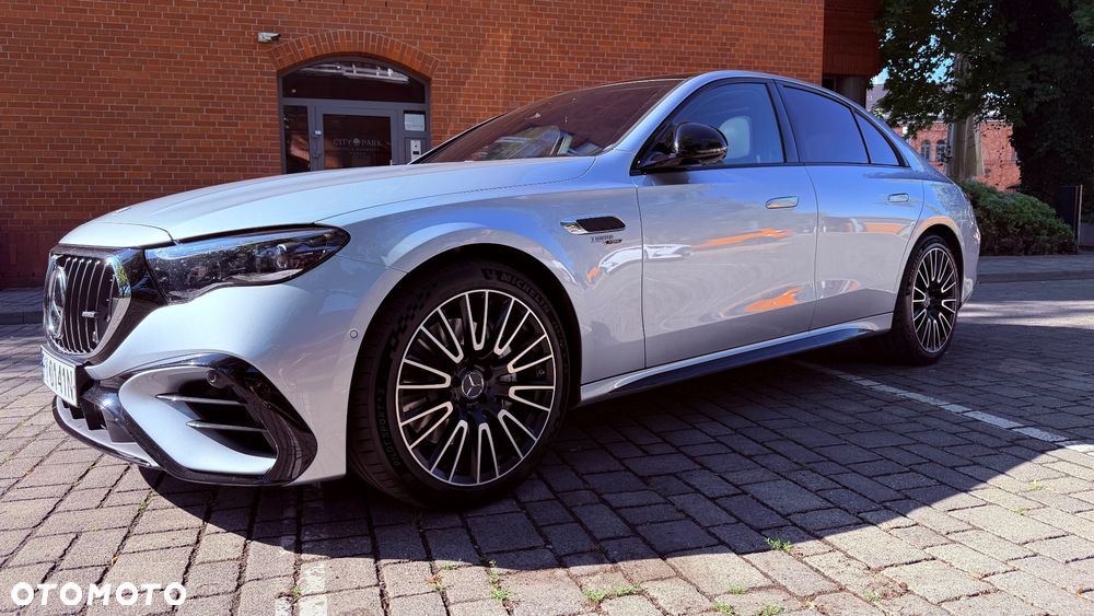 Mercedes-Benz Klasa E AMG 53 4Matic+ AMG SPEEDSHIFT TCT 9G - 23