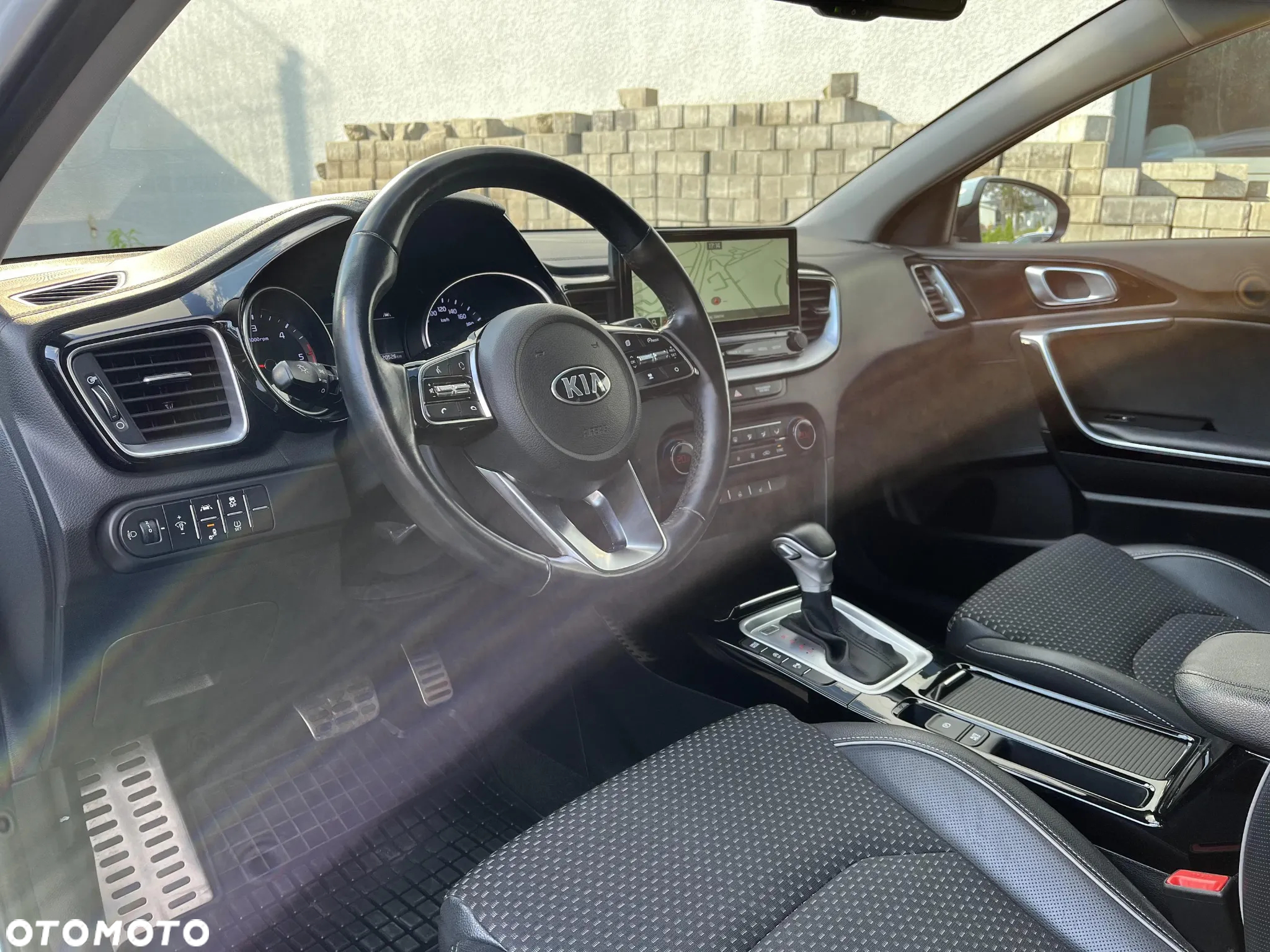 Kia Ceed 1.6 CRDi SCR L Business Line DCT - 9