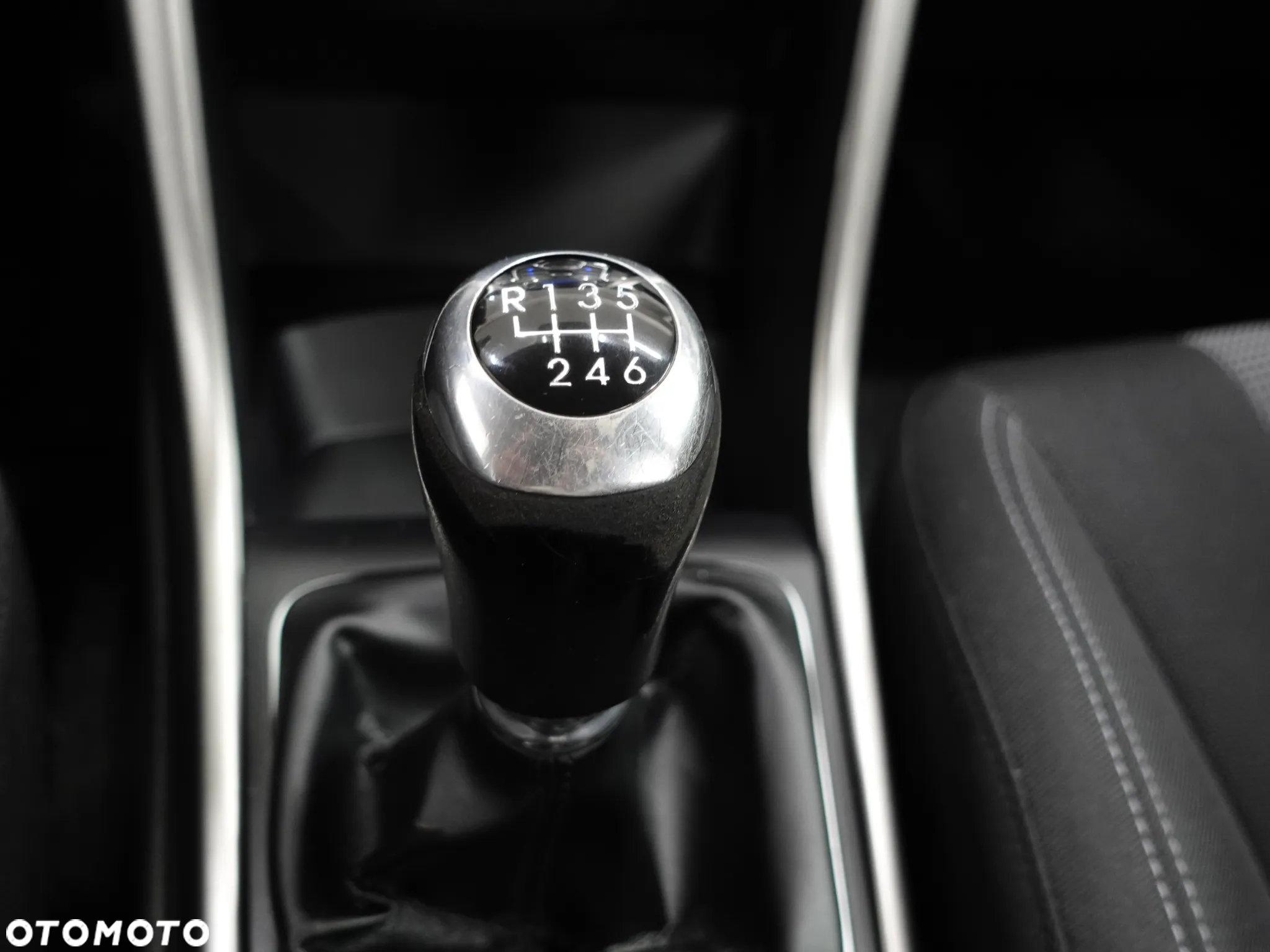 Hyundai i30 1.4 Fifa World Cup Edition - 34