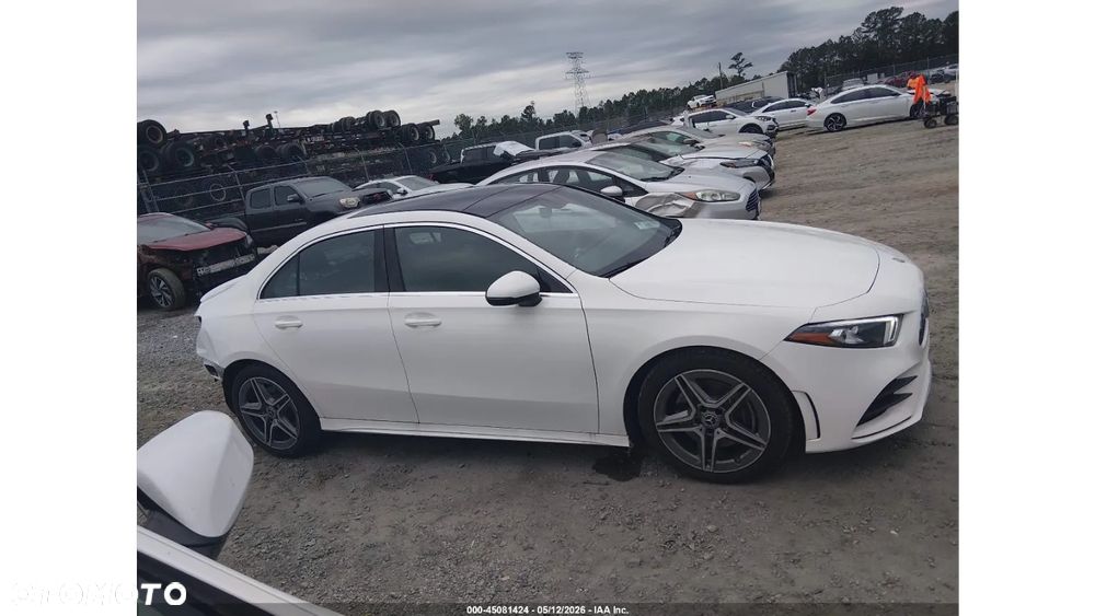 Mercedes-Benz Klasa A 220 4Matic 7G-DCT AMG Line - 4
