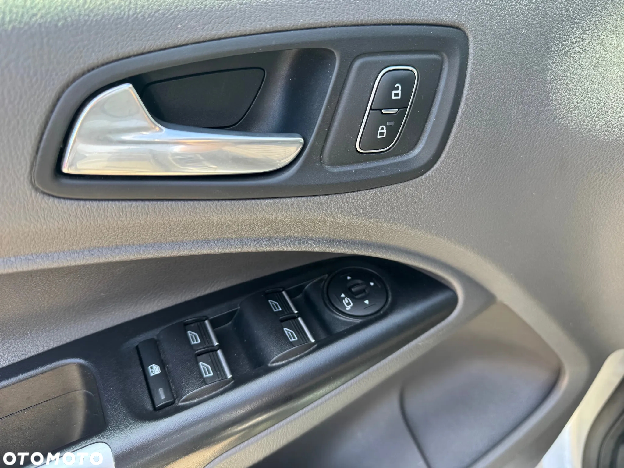 Ford Tourneo Connect Gr 1.5 EcoBlue Titanium PowerShift - 20
