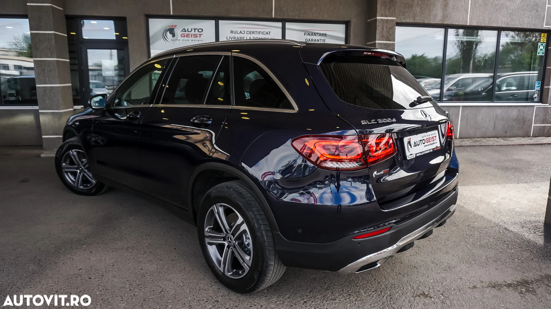 Mercedes-Benz GLC 300 d 4Matic 9G-TRONIC - 36