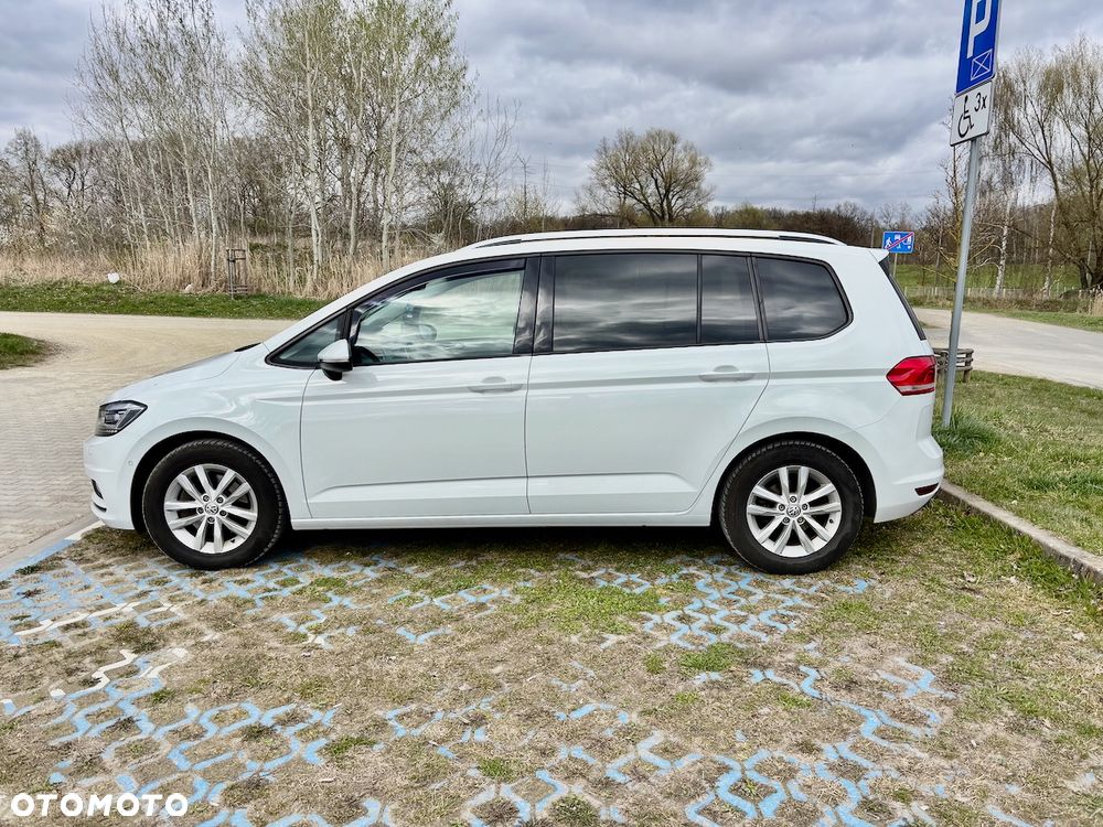 Volkswagen Touran 2.0 TDI BMT Comfortline DSG - 23