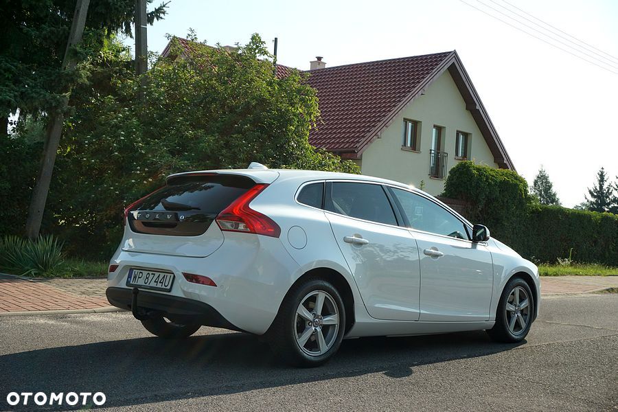 Volvo V40 D2 Summum - 18